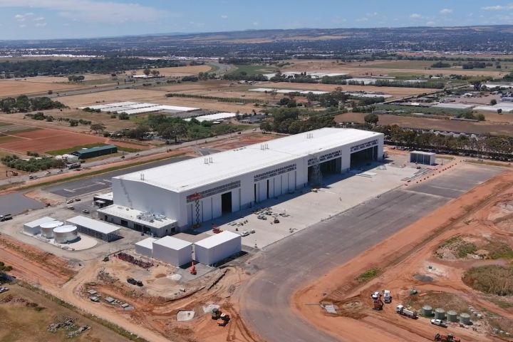 Hangar door milestone sees defence megastructure ahead of schedule